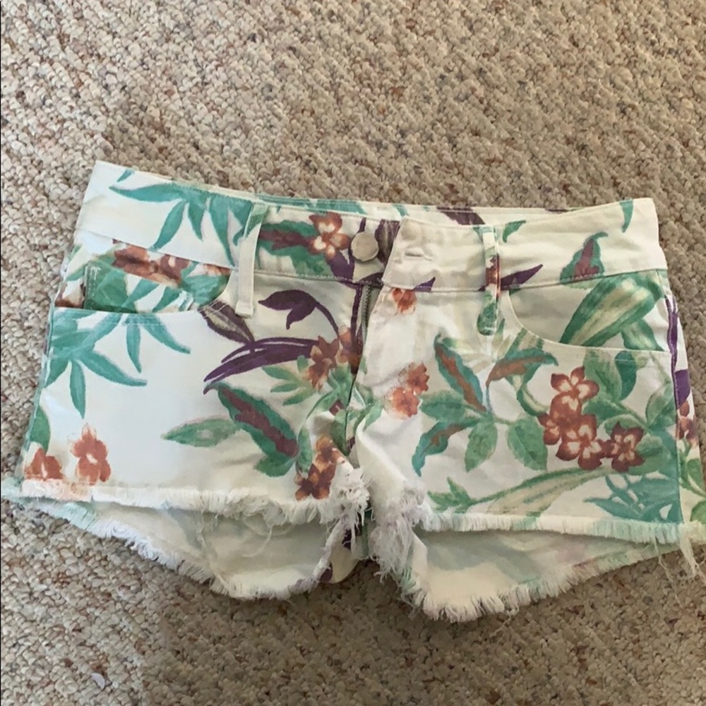 Black orchid short shorts